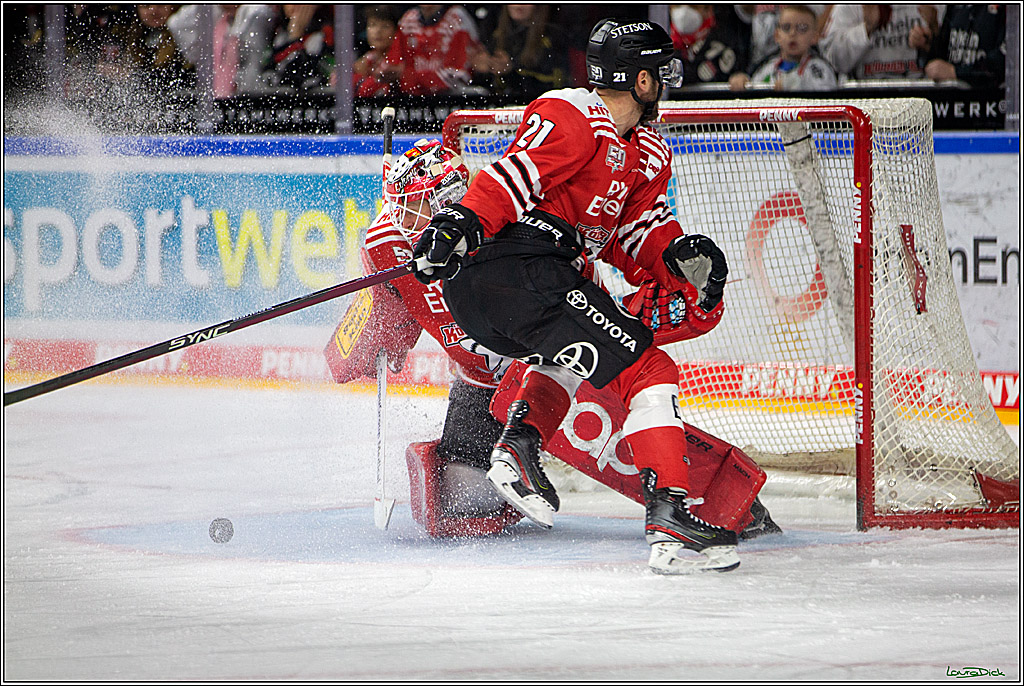 PENNY DEL; Koelner Haie- Loewen Frankfurt; Koeln, 01.12.2022
